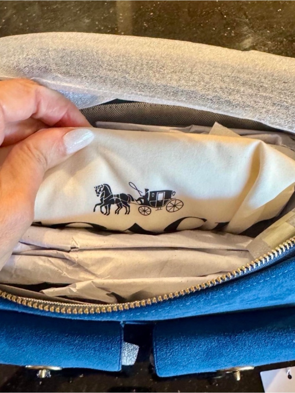 Blue suede haversack 26 - Picture 3 of 4